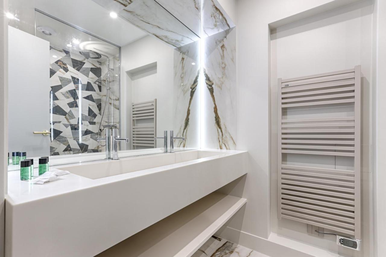 Unique Luxury Parisian Flat 2Br/6P -Champs Elysees Exteriör bild