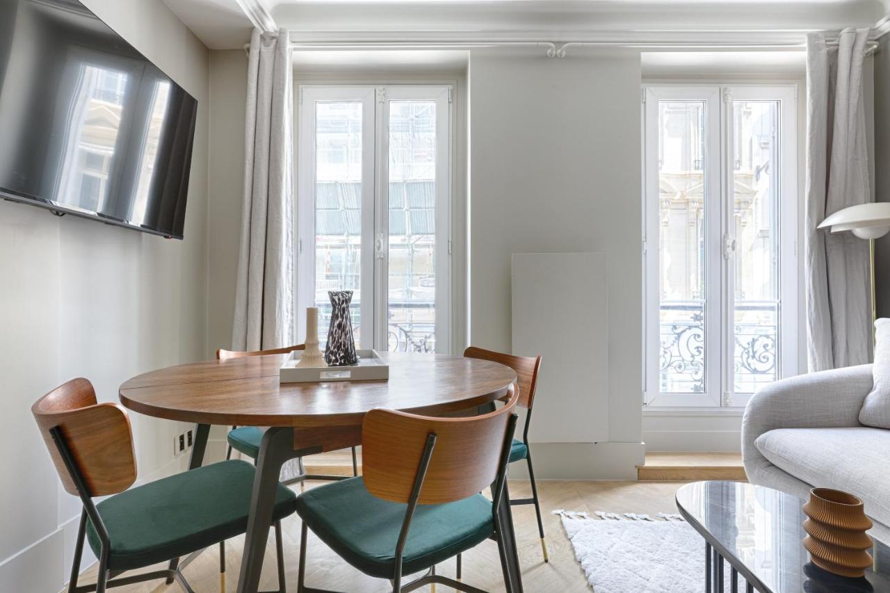 Unique Luxury Parisian Flat 2Br/6P -Champs Elysees Exteriör bild