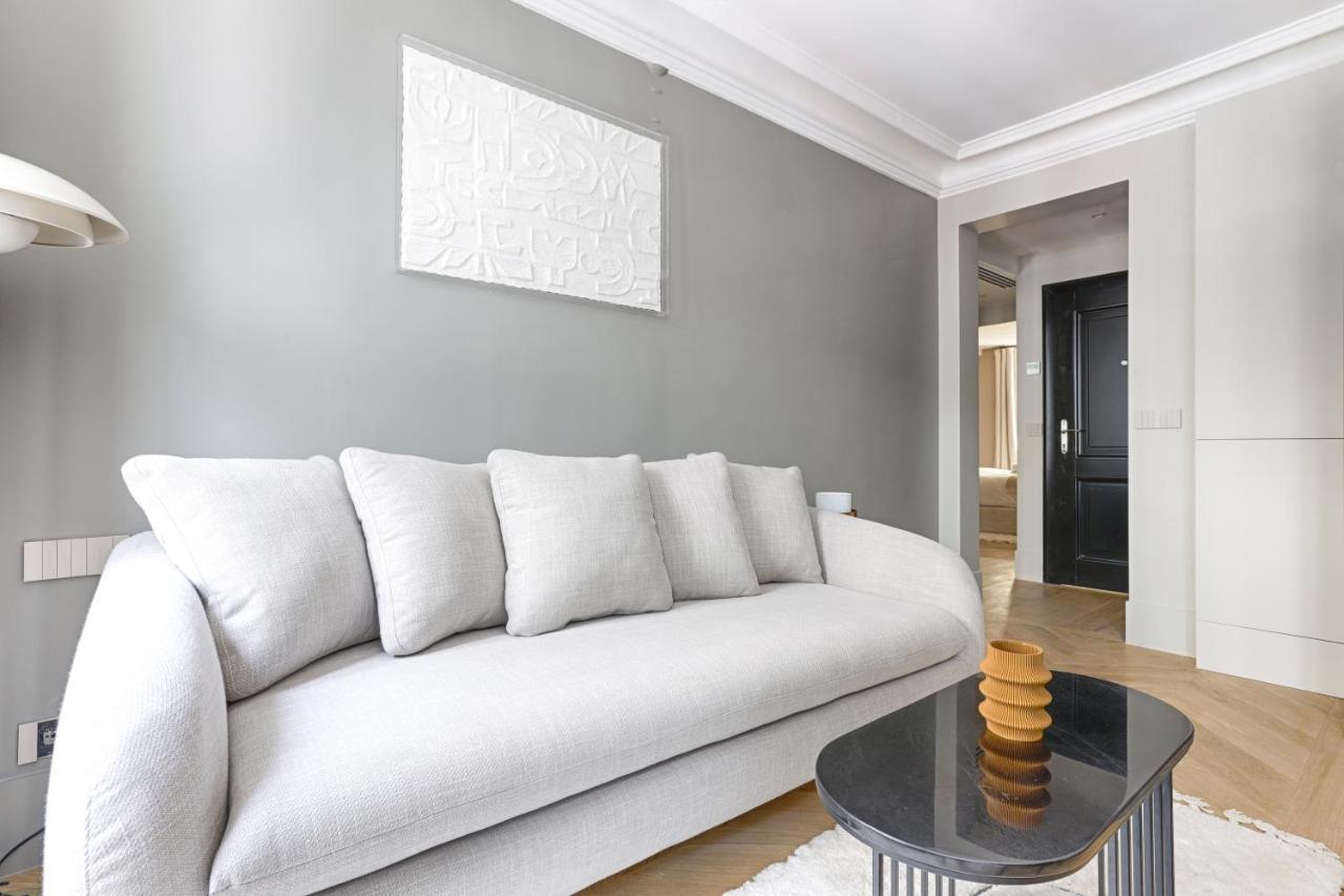 Unique Luxury Parisian Flat 2Br/6P -Champs Elysees Exteriör bild